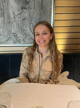 Cours particuliers de néerlandais, anglais ou enseignement primaire avec Anastasia
