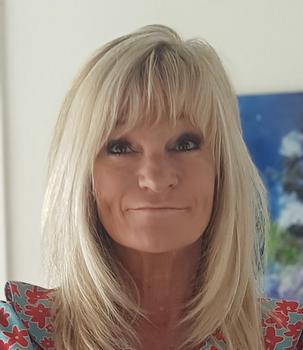 Cours particuliers d'enseignement primaire, cours de méthodologie ou français avec Petra