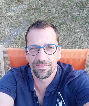 Cours particuliers de mathématiques, physique ou technique avec Gert