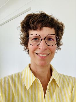 Cours particuliers de cours de méthodologie, instruction civique ou autre avec Carlijne